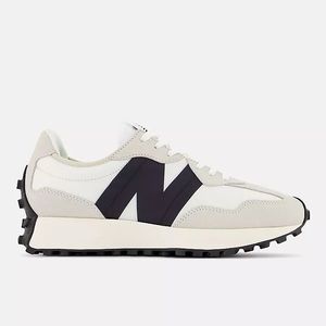 New Balance | Women’s 327 | Sea Salt with white and black | Size 6.5